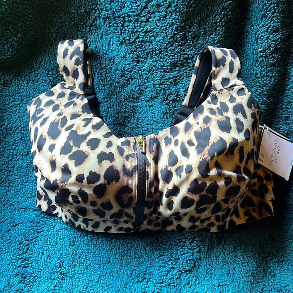 Victorias Secret leopard print sports bra 38DD